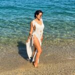 Barbara Lune Instagram – Merci @leana.paris pour cette magnifique robe 😍❤️🙏🏼❤️