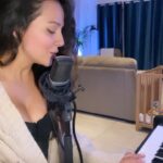 Barbara Lune Instagram – J’aime trop cette chanson ❤️#xxl #xxlcover #mylenefarmer #mylènefarmer #mylenefarmercover #singer #singercover #frenchsinger #reprise #cover #coversong #song #chansonfrancaise #chansonfrancaise