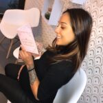 Barbara Lune Instagram – Bientôt 2020 !!! ❤️ Prête pour attaquer l’année avec mes cils par ma copine Megane chez @afavoritenails 😍
Elle a ouvert son salon dans le golf de saint Tropez (Gassin) 
N’hésitez pas à la contacter elle est top je suis fan 🔥🔥🔥
Je suis trop contente pour mes premières photos avec bébé 😋 
Je vous mets toutes ces prestations juste dessous ! Son salon est ouvert toute l’année ❤️ Salon de beauté spécialisé dans l’onglerie et le regard ✨

Prestations proposées : * semi permanent * Gel & rallongement au chablon
* Beauté des pieds complète ( gommage … ) * Extension de cils ( cils à cils / Russe ) * Réhaussement de cil & teinture * Épilation sourcil & teinture 
Situation : les Cyclades, route de Saint-Tropez, 83580 Gassin ☎️ 06 35 18 32 18 
@afavoritenails