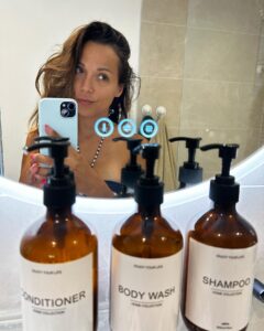 Barbara Lune Instagram - Maman naturelle. ❤️ Produit déco salle de bain lifestyle : https://shein.top/6vv0mqn #SHEINsoldesdete2023 #SHEINpartner #ad #collaborationcommerciale Code promos : 23BARBARA (-15% dès 29 d'achat, -20% dès 69 d'achat sur tout le site français )