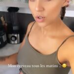 Barbara Lune Instagram - Mes envies de grossesse … 🤣😎 #25sa