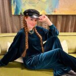 Barbara Meier Instagram - Auf dem Weg in den Urlaub. ☀️ In Wien sind gerade Ferien. Deswegen geht es jetzt für uns ein paar Tage in die Sonne 🌴