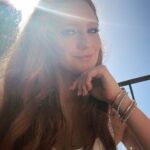 Barbara Meier Instagram – Letzter Urlaubstag ☀️
Batterien sind wieder aufgeladen.
Wobei man ja im Urlaub mit Kindern auch nie so wirklich entspannt, oder? 😂🙈
#vacation #mummy #sunshine #backhome #momoftwo