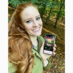 Barbara Meier Instagram - ᴬᴺᶻᴱᴵᴳᴱ 🍁🍂 Ich liebe es, im Herbst mit meinen Kindern durch den Wald zu gehen und vor allem alle großen und kleinen Tiere im Wald zu entdecken. Dazu haben wir heute passend die neue Folge von Bibi&Tina “Pst, Waldtiere!” angehört. Ich finde es toll, wenn Hörspiele für Kinder so tolle Themen haben, die man dann als Mama noch weiter erklären und zeigen kann. Und vor allem hab ich als Kind auch schon so gern Bibi&Tina angehört 😄 Wie schön, dass es Marie-Therese auch so gut gefällt! 🐴 @bibiundtina_original #hörspiel #bibiundtina #waldtiere #naturerleben #mom