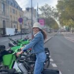 Barbara Opsomer Instagram - Mon séjour parisien touche à sa fin, et le moment est venu de retrouver ma vie de maman et mon petit garçon. Revenir à Paris, c'est comme renouer avec une partie de moi-même que j'avais mise en pause. C'est une bouffée d'air frais ✨ Mais ce qui me bouleverse le plus, c'est de réaliser quelle chance extraordinaire j'ai d'avoir des amis aussi exceptionnels. Vous êtes la lumière qui brille dans les moments sombres. À très vite, ma chère ville des lumières. Et à vous, mes amis précieux, je vous porte dans mon cœur, où que je sois ❤️