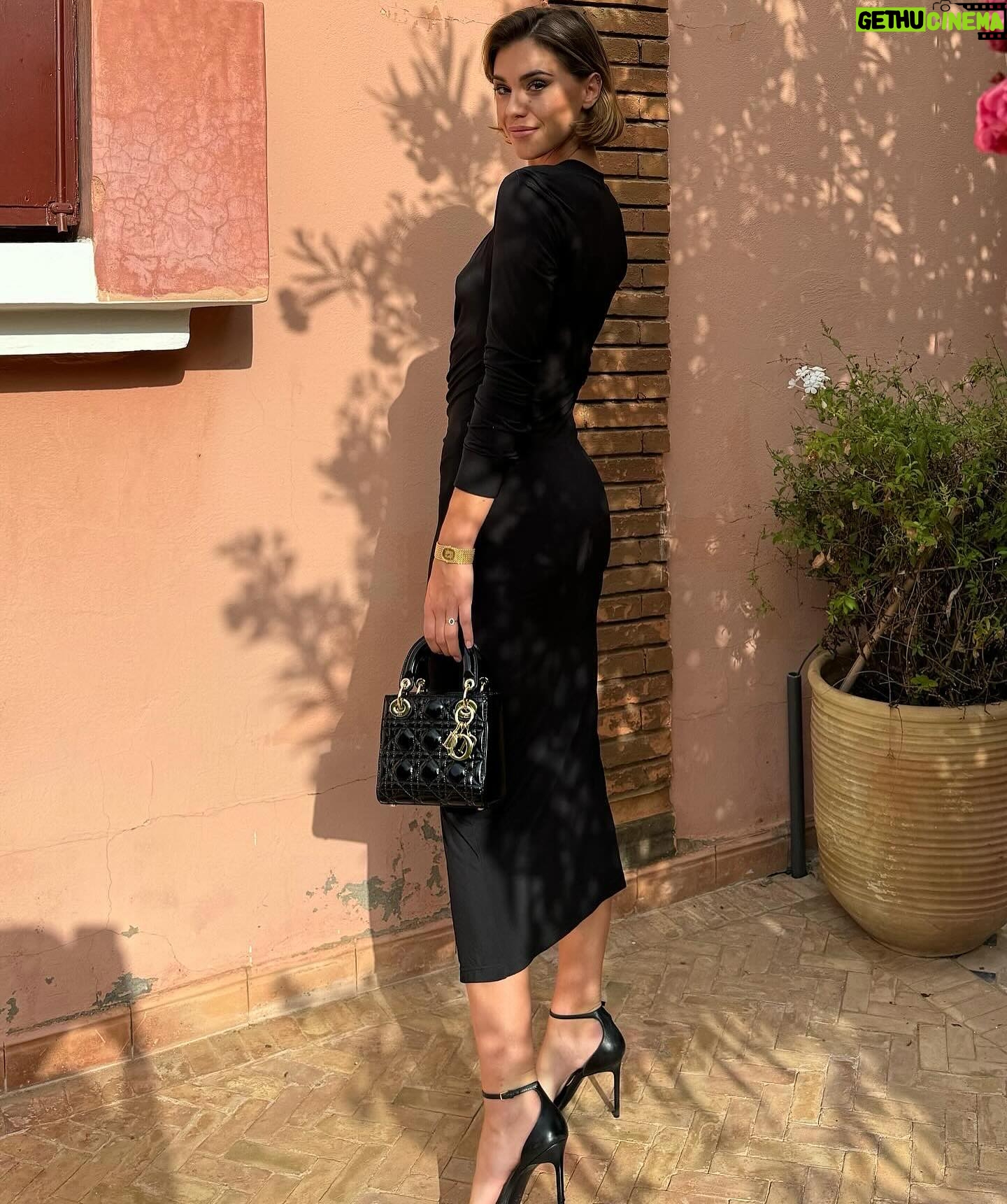 Barbara Opsomer - 5.8K Likes - 🖤