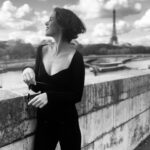 Barbara Opsomer Instagram - Mon séjour parisien touche à sa fin, et le moment est venu de retrouver ma vie de maman et mon petit garçon. Revenir à Paris, c'est comme renouer avec une partie de moi-même que j'avais mise en pause. C'est une bouffée d'air frais ✨ Mais ce qui me bouleverse le plus, c'est de réaliser quelle chance extraordinaire j'ai d'avoir des amis aussi exceptionnels. Vous êtes la lumière qui brille dans les moments sombres. À très vite, ma chère ville des lumières. Et à vous, mes amis précieux, je vous porte dans mon cœur, où que je sois ❤️