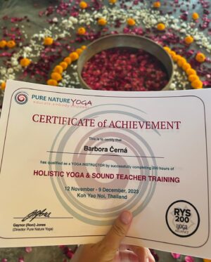 Barbora Černá Instagram - YTT #part2 🩷 officialy a yoga teacher! It feels like I’m dreaming ✨🧘🏼‍♀️ and the feeling that sums it all up is gratitude. I feel so grateful that I was able to embark on this journey. That I stepped out of my comfort zone and trusted my intuition. I’m grateful for all the people that I met on this training, for all the very inspiring conversations I had. For the amazing friendships that I made. I am grateful for the knowledge shared by our teachers, Roni, Dimitri and Shakti. That I was able to learn so much not only about yoga. THANK YOU 🙏🏻✨