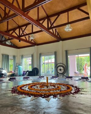 Barbora Černá Instagram - YTT #part1 🩷A month ago I embarked on a life-changing journey 🛩️I travelled alone to Thailand to become a yoga teacher 🧘🏼‍♀️this was a very spontaneous decision, but I went with my gut, which always turns out to lead me in the best direction. I really didn’t know what to expect, but my intention was to go with the flow and learn more about myself. And everything about this training just exceeded my expectations. I spent the month intensely learning and practicing yoga almost every day, yet I haven’t felt so alive and full of energy in a long time. I was so passionate to learn each day, about the body, breath, the mind, the yoga philosophy. The last few years I felt a bit lost, not really knowing which direction I want to go in my life and I kind of lost myself in the process. This month I feel like I ignited my spark and inner strenght again ✨ and i just feel very very grateful 🙏🏻