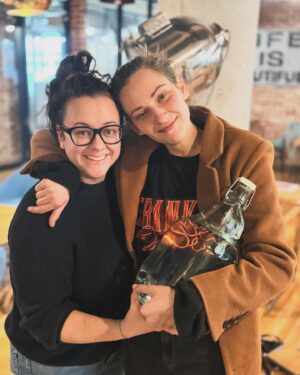 Barbora Jánová Instagram - @water_future to není spolupráce, ale láska. Miluju vás, děvčátka ❤️❤️❤️
#water #future
