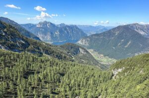 Barbora Mudrová Instagram - Neskutečná krása. 💛

#dachstein #trip #view #mountains #austria