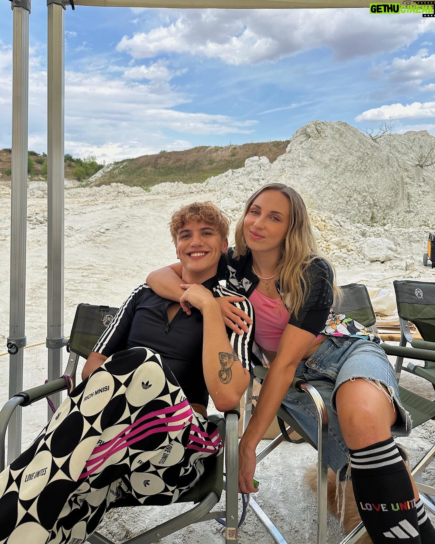 Barbora Votíková - 41.2K Likes - znáte moji ženu? pěkná, co?