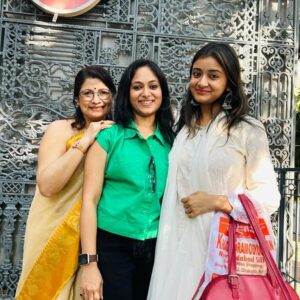 Basabdatta Chatterjee Instagram - Dosti 🤞

#lunch #adda #goodfood #friendshipforever 
#loveyouall 

@dhrubo.s @siyara0604 @kaushikrajchakraborty