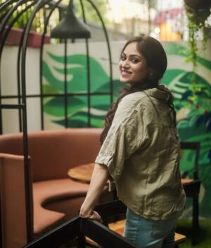 Basabdatta Chatterjee Instagram - Flaunting my self love glow. ✨❤️

📸- @myself_suvam
🧚🏼- @moodswings_styles
🔗- @rudrakshprnads 

#photo #photoshoot #photooftheday #shootday #loveyourself #selflove #tuesdaymood #shootmode #instastyle #instapost #instadaily #instagram