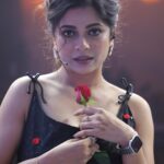 Bavithra B Instagram - Vela time dhan namaku Valentine. Poi velaya parunga 🤭🤭 Pc - @s.a_arun_ 💟 Outfit - @yazh_luxury_bridal_wear #misssouthindia2017 #misssouthindia #suntv #suntvanchor #ranjithame #ranjithameonsuntv #singapenne #singapenneonsuntv