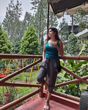 Bavithra B Instagram - The best, calm & peaceful trip to cherish forever 😇♥️

#misssouthindia2017 #misssouthindia #suntv #suntvanchor #ranjithame #ranjithameonsuntv #singapenne #singapenneonsuntv #bavithra #singapennemithra