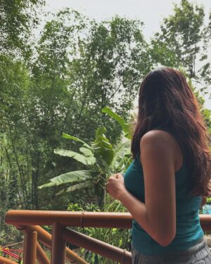 Bavithra B Instagram - The best, calm & peaceful trip to cherish forever 😇♥️

#misssouthindia2017 #misssouthindia #suntv #suntvanchor #ranjithame #ranjithameonsuntv #singapenne #singapenneonsuntv #bavithra #singapennemithra