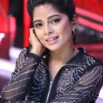 Bavithra B Instagram - ♣️ 📸 @s.a_arun_ 👘 @yazh_luxury_bridal_wear #misssouthindia2017 #misssouthindia #suntv #suntvanchor #ranjithame #ranjithameonsuntv #singapenne #singapenneonsuntv #bavithra #singapennemithra