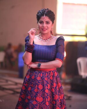 Bavithra B Instagram - Favourite one

Outfit @oshinanil 
Photography @s.a_arun_ 

#misssouthindia2017 #misssouthindia #suntv #suntvanchor #ranjithame #ranjithameonsuntv #singapenne #singapenneonsuntv #bavithra #singapennemithra