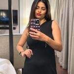 Bavithra B Instagram - On this last of Jan 2024 I’m posting a picture from the 1st day of Jan 2024 🤭 #bavithra #anchorbavithra #vjbavithra #misssouthindia2017 #misssouthindia #suntv #suntvanchor #ranjithame #ranjithameonsuntv #singapenne #singapenneonsuntv