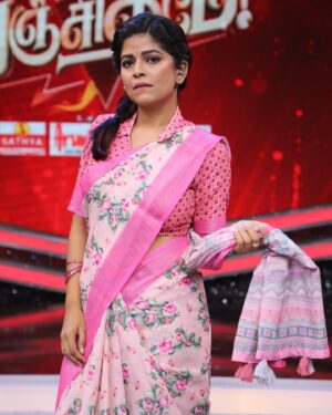 Bavithra B Instagram - 🎀🎀🎀

📸 by @s.a_arun_

#misssouthindia2017 #misssouthindia #suntv #suntvanchor #ranjithame #ranjithameonsuntv #singapenne #singapenneonsuntv #bavithra #singapennemithra