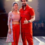 Bavithra B Instagram - Partner in crime 💥 @bavithraofficial 🙌🏼 #Ranjithame 🌟 Pc - @s.a_arun_ 🫂 Styling - @hema_lingam_ 💯 #vjaswath #aswathchandrasekar #suntv #ranjithameonsuntv #bavithra #singapenne #dynamicduo #partnerincrime #bts