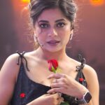 Bavithra B Instagram - Beauty and the beast 😉😍 சிங்கப்பெண்ணே  | திங்கள் - சனி | 8 PM #SunTV #SingaPenne #SingaPenneOnSunTV #Serials #TamilSerials #SunDigital
