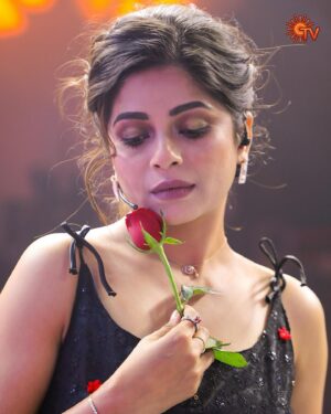 Bavithra B Instagram - Beauty and the beast 😉😍

சிங்கப்பெண்ணே  | திங்கள் - சனி | 8 PM

#SunTV #SingaPenne #SingaPenneOnSunTV #Serials #TamilSerials #SunDigital