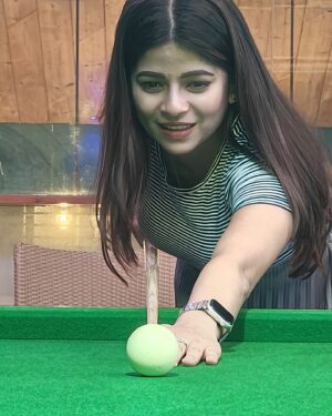 Bavithra B Instagram - New found interest 🫰🏻

#misssouthindia2017 #misssouthindia #suntv #suntvanchor #ranjithame #ranjithameonsuntv #singapenne #singapenneonsuntv #bavithra #singapennemithra 

#ball #billiards #ballpool #snooker #pool #billiard #poolhall #pooltable #poolplayers #poolplayer #snookerplayer #snookertime #cue #cuesports #snookerlove