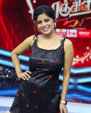 Bavithra B Instagram - Beauty and the beast 😉😍

சிங்கப்பெண்ணே  | திங்கள் - சனி | 8 PM

#SunTV #SingaPenne #SingaPenneOnSunTV #Serials #TamilSerials #SunDigital