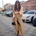Bé Hà Nguyen Instagram - Náhodný mix mých oblíbených looků na jaro / léto z různých období a koutů světa. Najdete mezi nimi nějakého oblíbence?