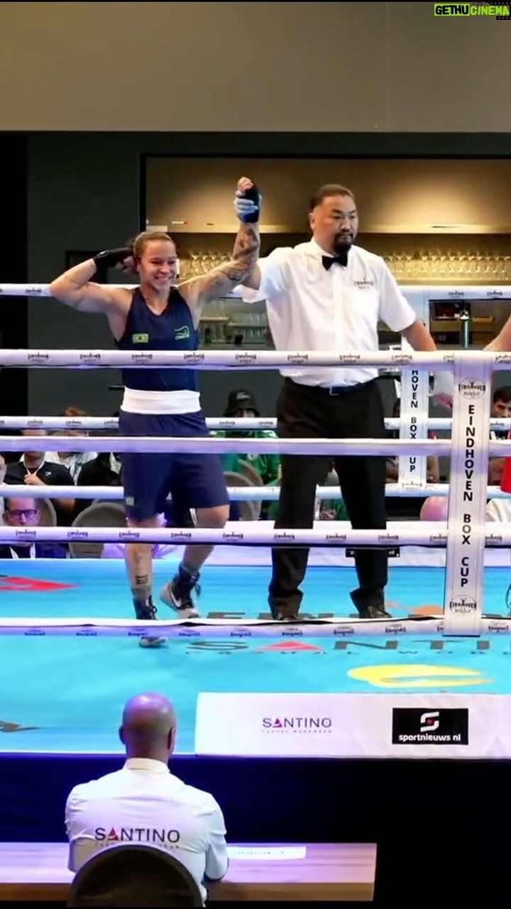 Beatriz Ferreira - 3.1K Likes - Vitória nas quartas de final aqui em Eindhoven Cup. Aqui é Brasil, seguimos em busca! 🇧🇷🥊🔥
#TimeBrasil #Paris2024 #JogosOlimpicos #BiaFerreira #DancingQueen #TheBeast #NIKE #BoxingBrasil #sudesb #BolsaAtleta #MarinhaDoBrasil #seguros #Cbboxe #FokusAssessoria #teamamma