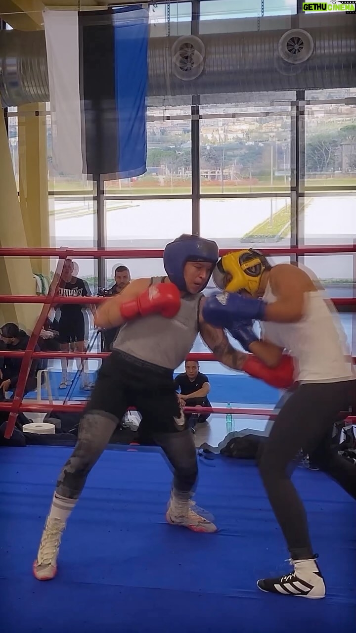 Beatriz Ferreira - 8.4K Likes - Adrenalina vai a mil em cima do rigue! 🔥🥊
📽️: @hoopproducoes
#TimeBrasil #Paris2024 #JogosOlimpicos #BiaFerreira #DancingQueen #TheBeast #NIKE #BoxingBrasil #sudesb #BolsaAtleta #MarinhaDoBrasil #seguros #Cbboxe #FokusAssessoria #teamamma