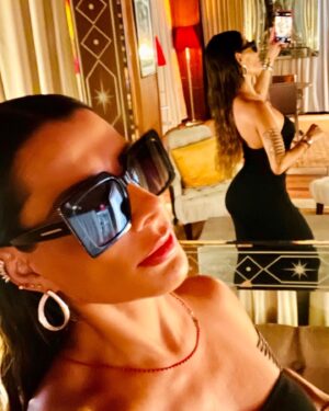 Beatriz Morayra Instagram - Esta y nos vemos…! A lo que sigue 😉 #ᴛʙᴛ #jueves #miamilife #BeatrizMorayra 🫶🏻🤲🏻