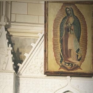 Beatriz Morayra Instagram - Ella 👉🏻 🙌🏻🙏🏻♥️ Mi #Morenita #virgendeguadalupe #mivirgencita #madremia Hoy en tu cumpleaños 🙌🏻 y cómo todo los días de mi vida 🙏🏻 Te agradezco por no soltarme nunca 🙏🏻 ni a mi Familia 🙏🏻 ni a mi gente amada 🙏🏻 Gracias por siempre cubrirme con tu manto madre mía ♥️#Gracias 🙏🏻#Gracias 🙏🏻 #Gracias #siempre #siempreconmigo #🙏🏻 #Amen 🙏🏻 #BeatrizMorayra 🙏🏻♥️🇲🇽