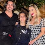 Beatriz Morayra Instagram – Mi Crío mio de mi, De mi propiedad @mikey.delvecchio ( broma ) ok no es broma jajaja si eres mío…! No se en que momento cerré los ojos por un instante y mi bebe, mi crío, mi pequeño Niño se convirtió en un hombrecito de 15 años 😩🤩 Me has dado incontables razones para estar orgullosa de ti, Pero mi mayor orgullo y regalo en la vida es que seas mi hijo. No me canso de darle Gracias a Dios 🙏🏻 y al Universo 🙌🏻 De haberme dado mi mayor alegría en mi vida que ser tú Mamá! Quiero que nunca nada ni nadie te haga dudar que eres capaz de lograr cualquier cosa que te propongas. Que Nunca perderás simplemente Ganarás o aprenderás. Amo y me llena de orgullo de saber que eres muy querido, que estas rodeado de amig@s, familia, personas que te aman y eso te lo has ganado tú 😍 Sabes que tu Papá y Yo siempre estaremos amándote y apoyándote en todos tus sueños que sin duda lograrás más allá de tus habilidades en el ⚽️ y en lo académico por ese corazón ♥️ y nobleza que te caracteriza! Me explota el corazón cada vez que me dicen el gran Niño que eres… Te Amo ♥️ Feliz Cumpleaños Mikey 🎂🥳 🎁 y te seguiré festejando cada día de mi vida ( SIEMPRE ) #loveyou #myson #mylife ♥️ ⚽️ 👊🏻