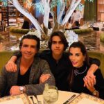 Beatriz Morayra Instagram - OMG #16 añitos Cumple 🎂 mi Crío mío de mi 🤩 @mikey.delvecchio en que momento creció mi Bebe que se a convertido en un jovencito 🥺 Que nos a llenado a tu Papá y a mi de infinitas satisfacciones en todos los aspectos de tu existencia 🙌🏻 Me siento tan orgullosa de ti, de tus logros ⚽️ de tus estudios, del ser tan noble, educado, cariñoso, amoroso, responsable y así podría decirte miles de virtudes que me hacen la mamá más orgullosa de su hijo. No me canso todos los días de darle Gracias a Dios por ser tú Mamá 🙏🏻 Sigue mi Niño luchando por tus sueños 👊🏻 que NADIE te pare y con esa perseverancia que te caracteriza y la disciplina sin duda llegarás a donde te lo propongas. Tu Papá y yo estaremos siempre apoyándote en todos tus sueños y proyectos de tu vida. Amo ver que eres tan querido y rodeado de amig@s que te quieren, de tu Familia y de nosotros tus padres que te amamos 🫶🏻 con toda nuestra alma ♥️ seguiré festejando cada día, cada momento de tu hermosa existencia 😍 todos los días de mi vida (siempre) eres mi mayor logro, mi mayor regalo de la vida, mi mayor orgullo 🤩 eres mi vida entera 🙌🏻 mi crío mío de mi, de mi casi propiedad jajaja (chiste local) Sigue siendo ese Niño feliz 😀 y no pares que vas con todo 👊🏻 Love ❤️ you Mikey así que ahora a festejar Happy Birthday 🎂🎁🎉🥳