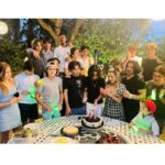 Beatriz Morayra Instagram – Mi Crío mio de mi, De mi propiedad @mikey.delvecchio ( broma ) ok no es broma jajaja si eres mío…! No se en que momento cerré los ojos por un instante y mi bebe, mi crío, mi pequeño Niño se convirtió en un hombrecito de 15 años 😩🤩 Me has dado incontables razones para estar orgullosa de ti, Pero mi mayor orgullo y regalo en la vida es que seas mi hijo. No me canso de darle Gracias a Dios 🙏🏻 y al Universo 🙌🏻 De haberme dado mi mayor alegría en mi vida que ser tú Mamá! Quiero que nunca nada ni nadie te haga dudar que eres capaz de lograr cualquier cosa que te propongas. Que Nunca perderás simplemente Ganarás o aprenderás. Amo y me llena de orgullo de saber que eres muy querido, que estas rodeado de amig@s, familia, personas que te aman y eso te lo has ganado tú 😍 Sabes que tu Papá y Yo siempre estaremos amándote y apoyándote en todos tus sueños que sin duda lograrás más allá de tus habilidades en el ⚽️ y en lo académico por ese corazón ♥️ y nobleza que te caracteriza! Me explota el corazón cada vez que me dicen el gran Niño que eres… Te Amo ♥️ Feliz Cumpleaños Mikey 🎂🥳 🎁 y te seguiré festejando cada día de mi vida ( SIEMPRE ) #loveyou #myson #mylife ♥️ ⚽️ 👊🏻