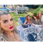 Beatriz Morayra Instagram - Mi Crío mio de mi, De mi propiedad @mikey.delvecchio ( broma ) ok no es broma jajaja si eres mío…! No se en que momento cerré los ojos por un instante y mi bebe, mi crío, mi pequeño Niño se convirtió en un hombrecito de 15 años 😩🤩 Me has dado incontables razones para estar orgullosa de ti, Pero mi mayor orgullo y regalo en la vida es que seas mi hijo. No me canso de darle Gracias a Dios 🙏🏻 y al Universo 🙌🏻 De haberme dado mi mayor alegría en mi vida que ser tú Mamá! Quiero que nunca nada ni nadie te haga dudar que eres capaz de lograr cualquier cosa que te propongas. Que Nunca perderás simplemente Ganarás o aprenderás. Amo y me llena de orgullo de saber que eres muy querido, que estas rodeado de amig@s, familia, personas que te aman y eso te lo has ganado tú 😍 Sabes que tu Papá y Yo siempre estaremos amándote y apoyándote en todos tus sueños que sin duda lograrás más allá de tus habilidades en el ⚽️ y en lo académico por ese corazón ♥️ y nobleza que te caracteriza! Me explota el corazón cada vez que me dicen el gran Niño que eres… Te Amo ♥️ Feliz Cumpleaños Mikey 🎂🥳 🎁 y te seguiré festejando cada día de mi vida ( SIEMPRE ) #loveyou #myson #mylife ♥️ ⚽️ 👊🏻