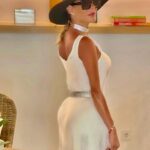 Beatriz Morayra Instagram – La vida se vuelve más ligera cuando… dejas de correr detrás de lo que crees que te hará feliz y empiezas a disfrutar de cada paso. #tbt  #tbt🔙📸 #tbt❤️ #jueves 💃🏼