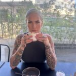 Bec Rawlings Instagram – Un café por favor ☕️
