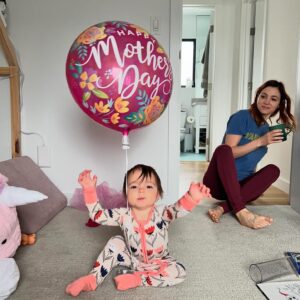 Becca Scott Instagram - My universe 🥰😝🥹🐝💗💋