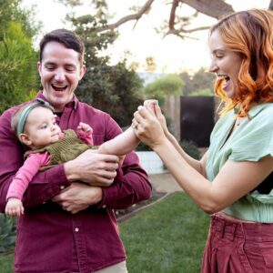 Becca Scott Instagram - Look, my family is unfathomably adorable, I’m not sorry. But the incredible @kaitlinsaltzmanphotography caught it all in a frame!!! Consider this your Christmas card, because jesus I don’t know how anyone finds the time to send one of those. Happy Holidays!