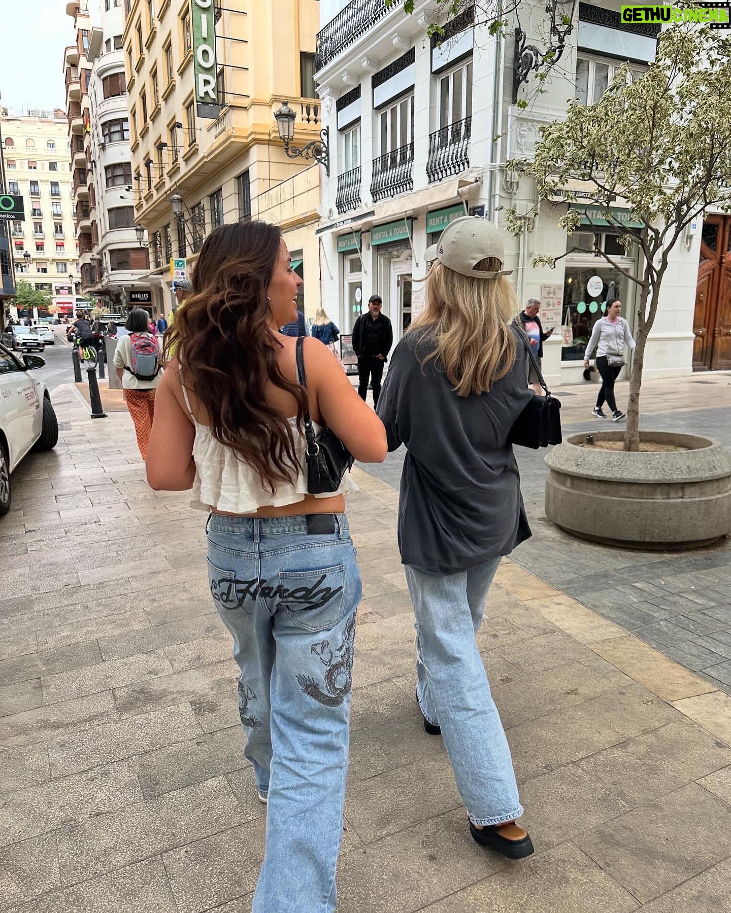 Becky James - 35.3K Likes - va-LENG-cia 😌🇪🇸xxx