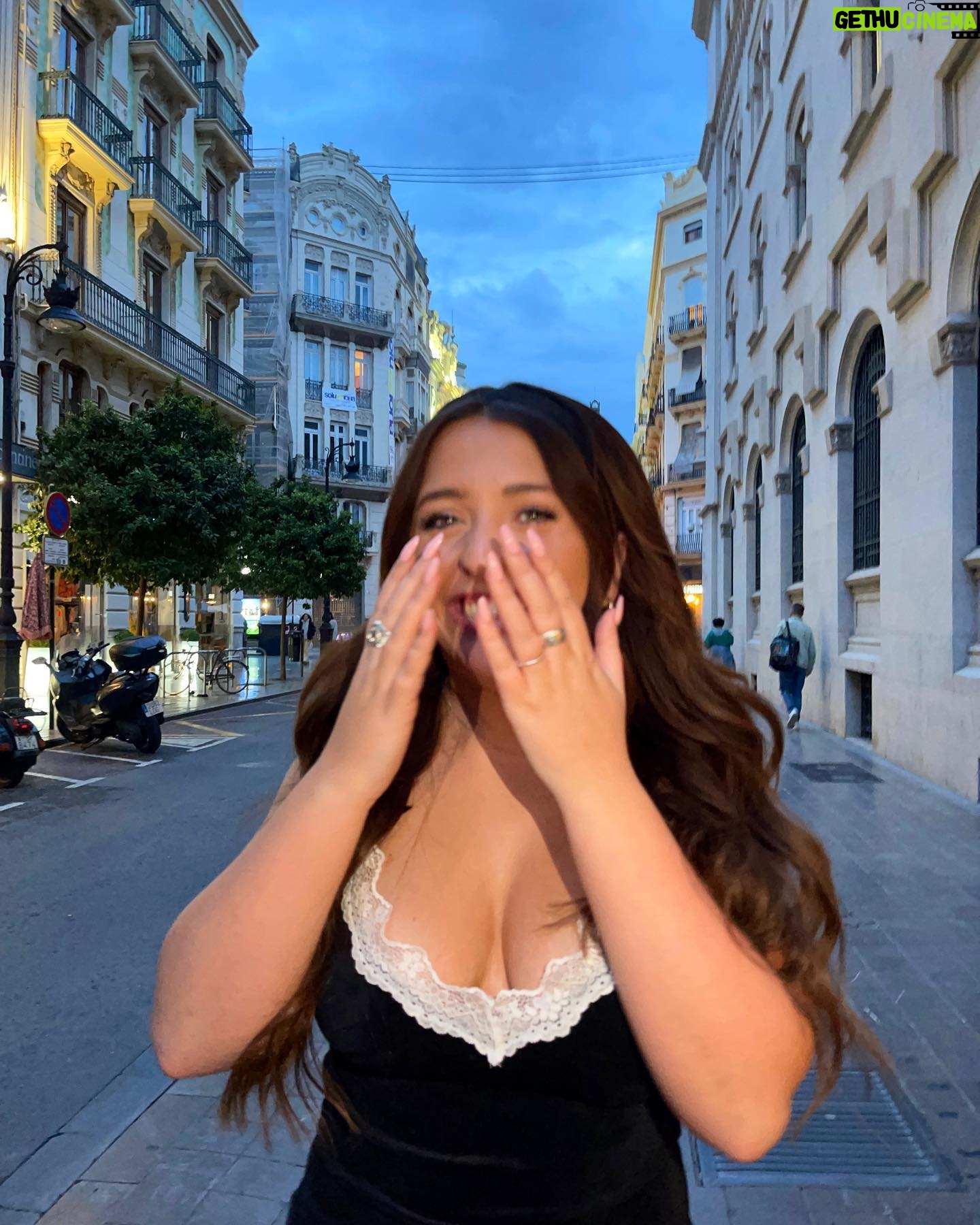 Becky James - 35.3K Likes - va-LENG-cia 😌🇪🇸xxx