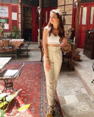 Begüm Birgören Instagram - Antakya turnesi💫🧿 @plastikasklar