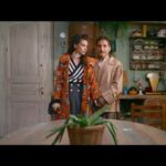 Begüm Birgören Instagram - Eveeet… Çok gerçek ve yaşanmış bir hikaye ve başkahramanı: Osman’cım.🧡 Kendisine nedense Osman 8 diyor. Benim gibi çok şaşıracaksınız hikayesine Osman’ın. Vallahi tüm karakterleri ile garip ama, ibretlik! Hatta yalanlarla dolu hayatımıza bir taze nefes katacak, belgesel tadında bi… masal! Siz de “Valla hayatta oluyor böyle şeyler!” diye izleyin. Sıkmadan, hiiiç abartmadan aynıyla vakî diyerek, yalansız dolansız anlatalım Osman 8 masalını… #OsmanSekiz #Ezop #Osman8 #fragman #sinema #cinema