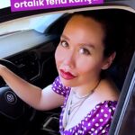 Begüm Çağla Taşkın Instagram - Ablalar abiler önce bi chill, @socialtrafficapp indir derdin halledilir🤟 “Social Traffic” , trafikte sosyalleşmenin yepyeni hali #işbirliği . . . . . . . #reels #reelsinstagram #keşfetteyiz #kesfet #reklam