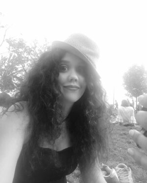 Begüm Çağla Taşkın Instagram - Pre-Apocalyptic chillin' 🍀 #goodoldays