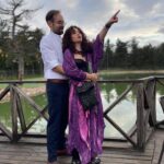 Begüm Çağla Taşkın Instagram - Siblingel düğüncülüq @badotaskin 2. fotoda istikbalimizin konumunu belirtiyor, 3’te umutla bakıyoruz, en azından ben🐰 Ps: Bu arada Çağrı’yla Buse evlendi🧿🌺